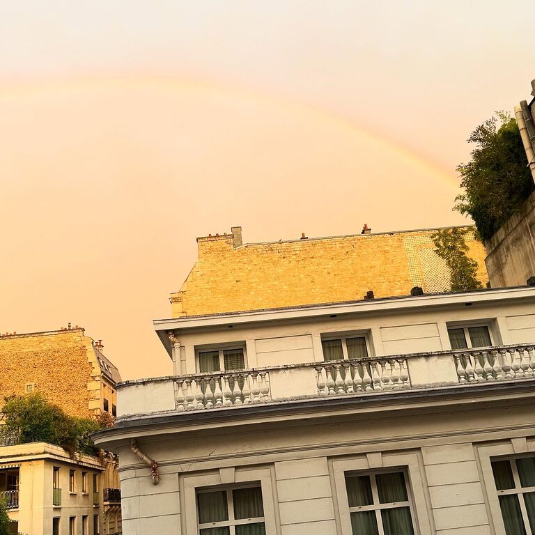 Contact 2 mission du jour formation et organisation dun mac avec un bel arc en ciel a paris 16e 75116 assistan